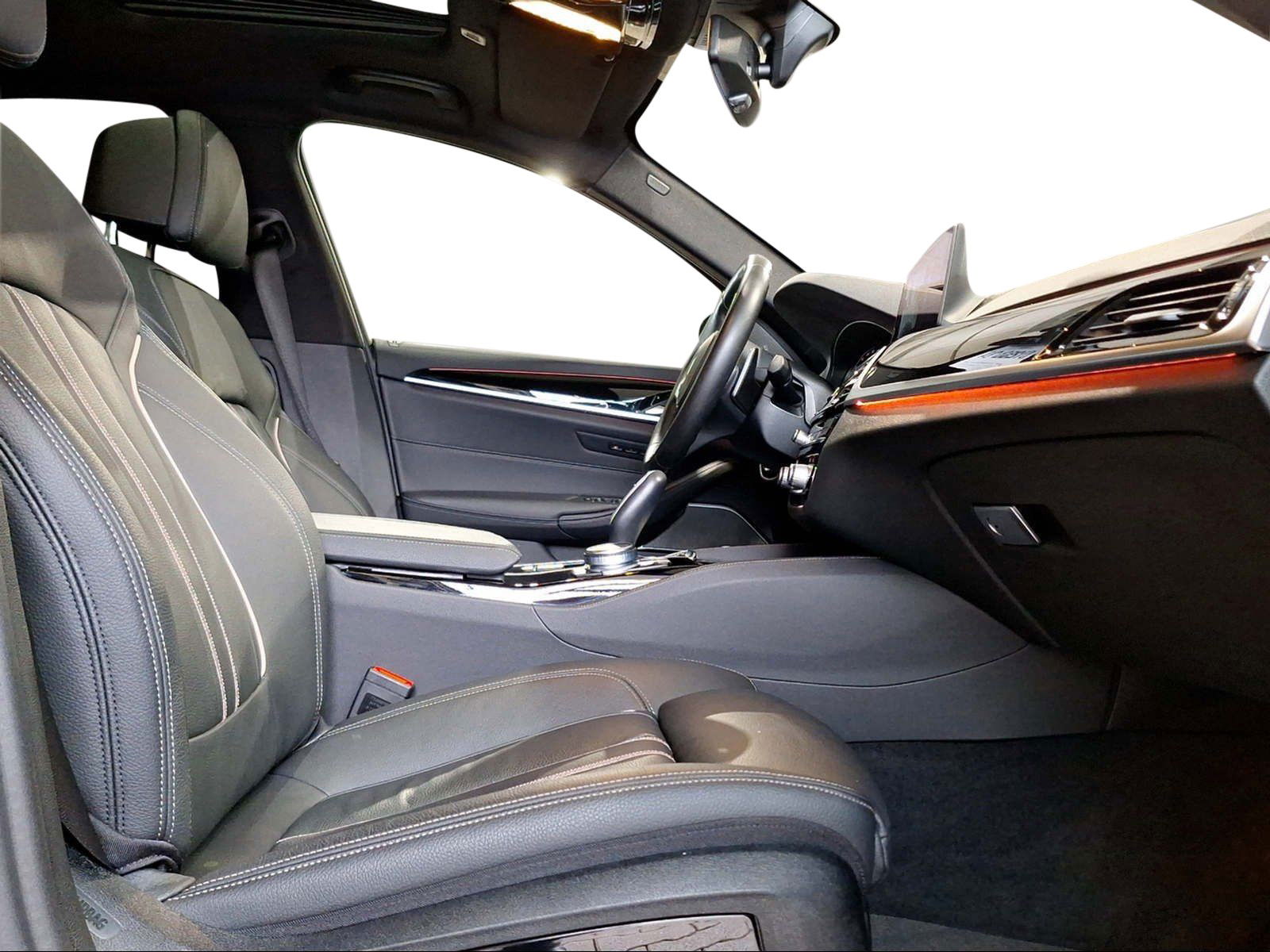 BMW M550i - 530 hk xDrive Steptronic 5-Series Sedan