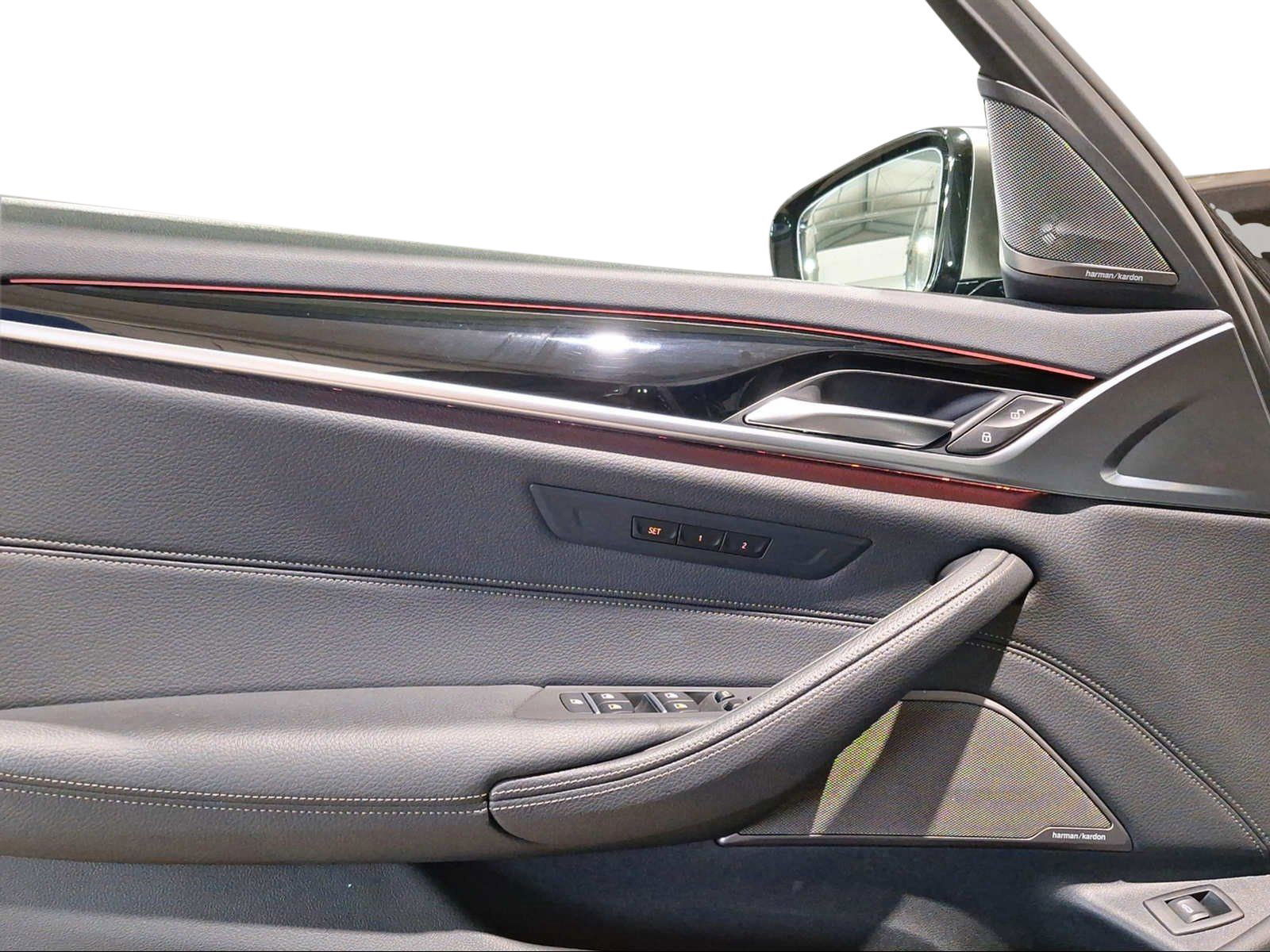 BMW M550i - 530 hk xDrive Steptronic 5-Series Sedan