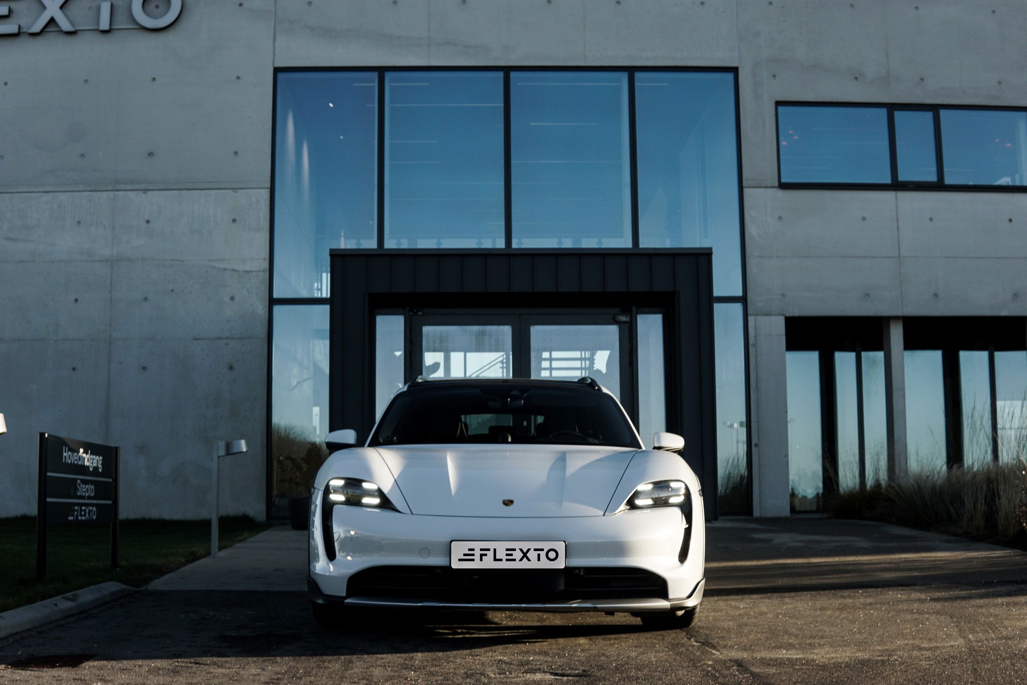 Porsche Taycan 4S Cross Turismo