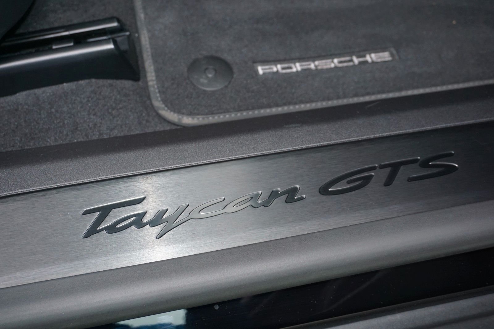 Porsche Taycan GTS*Pano*21"RS *BOSE*Kamera*ACC*Sp.Design