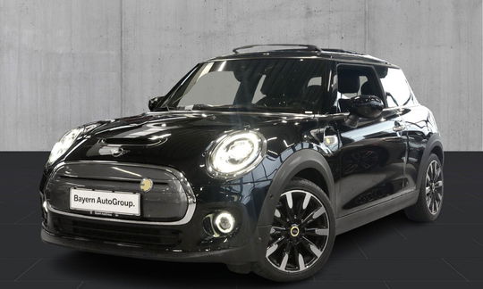 MINI Cooper SE  Maximise 3d