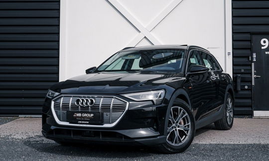 Audi e-tron 55 quattro 5d