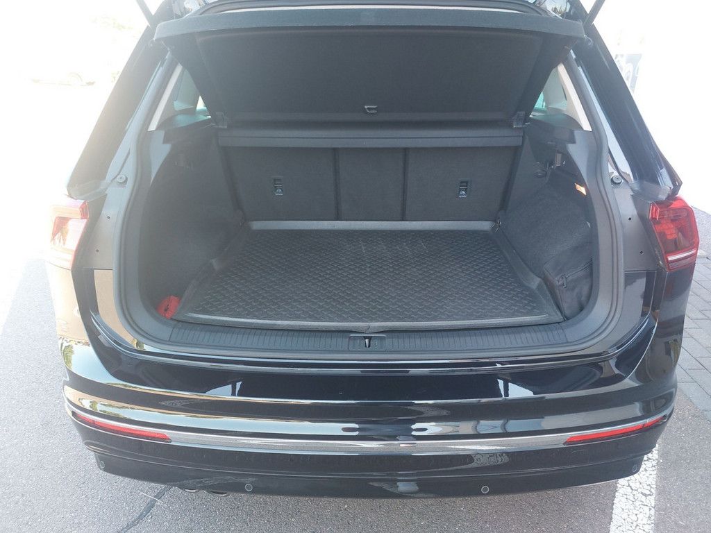 VW Tiguan 2.0 TSI Highline 4Motion *R-LINE*DSG*STAN