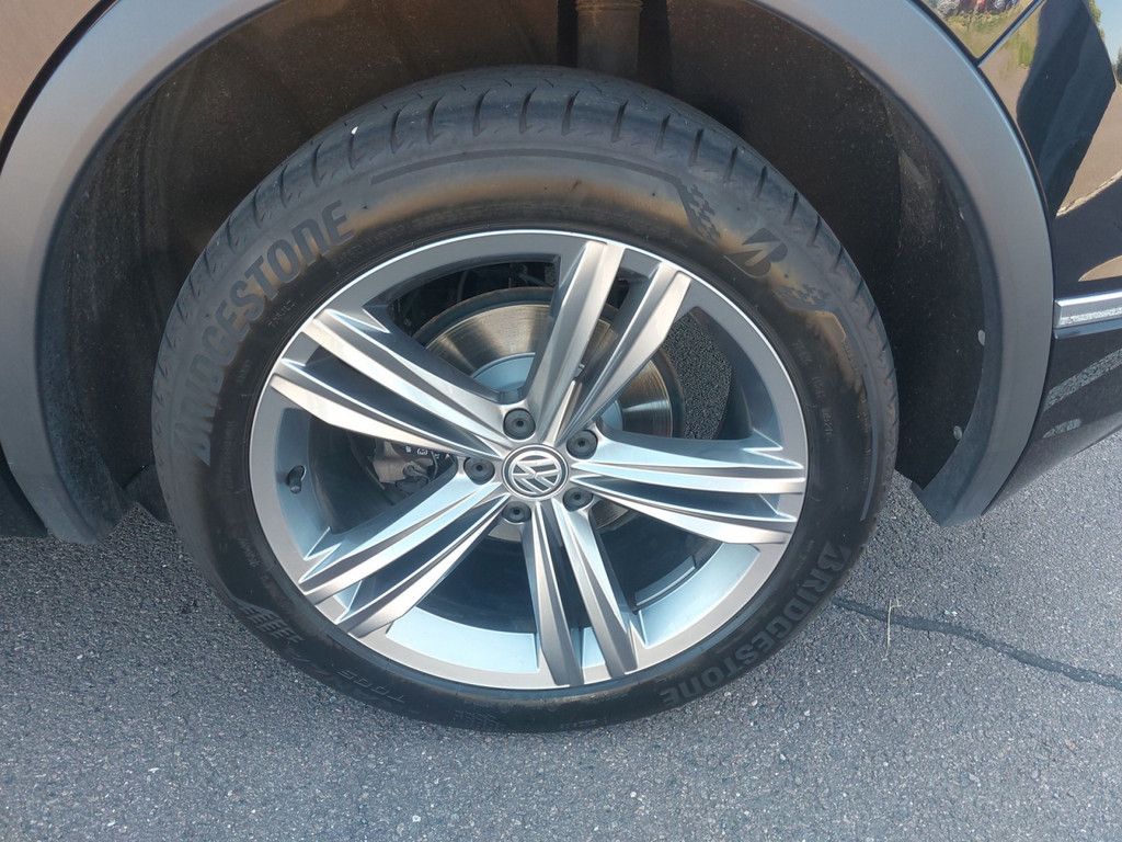 VW Tiguan 2.0 TSI Highline 4Motion *R-LINE*DSG*STAN