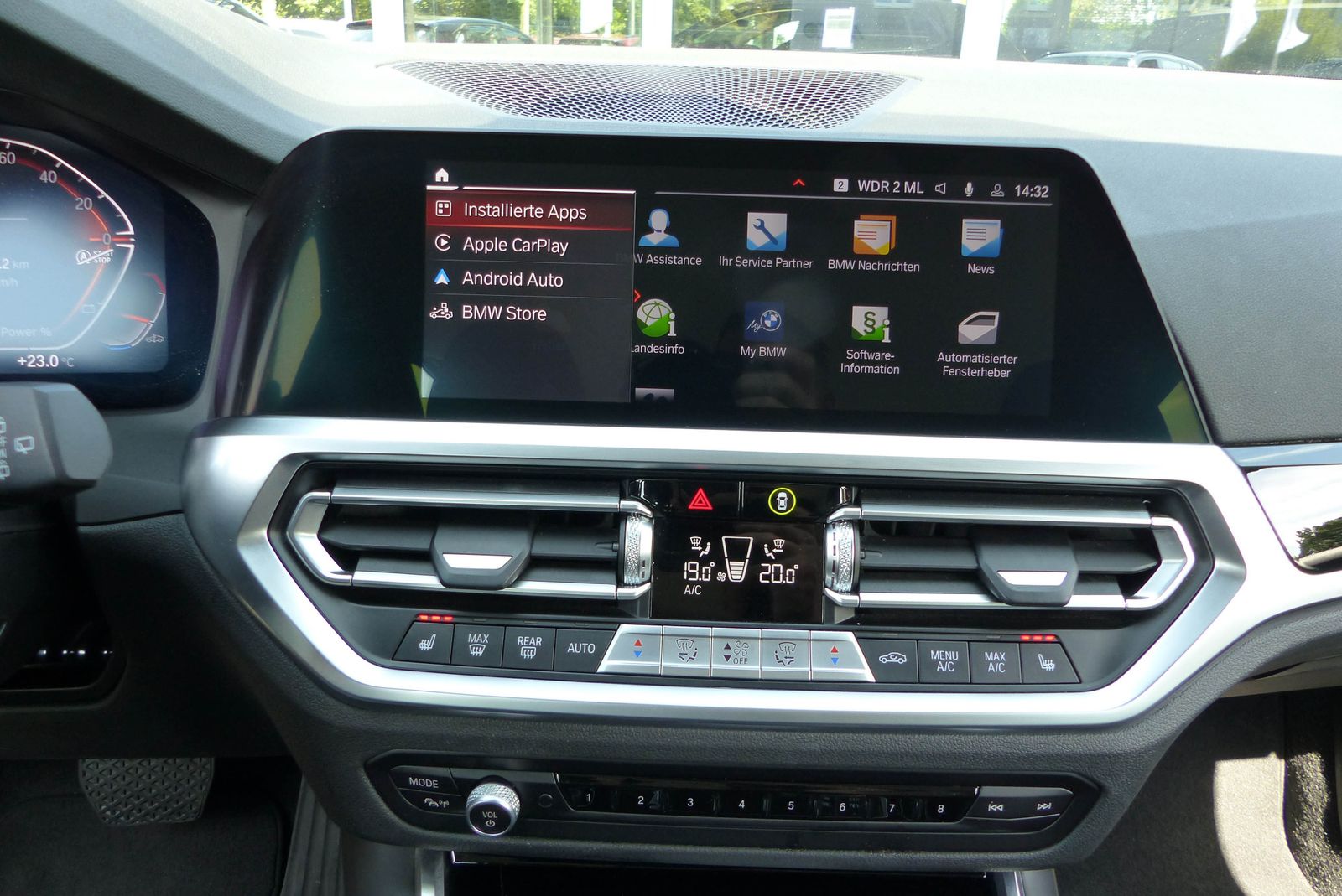 BMW 320i touring sport line Aut. Navi Kamera Teilled