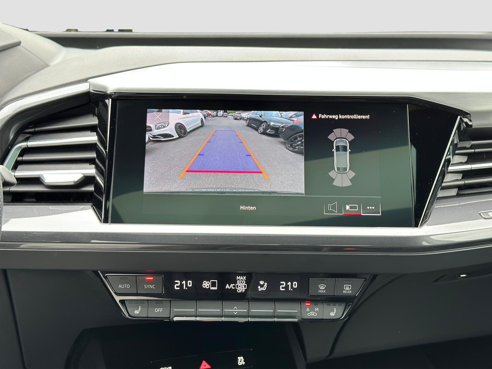 Audi Q4  e-tron 50 quattro*S-LINE* MATRIX/ACC/PANO/HUD