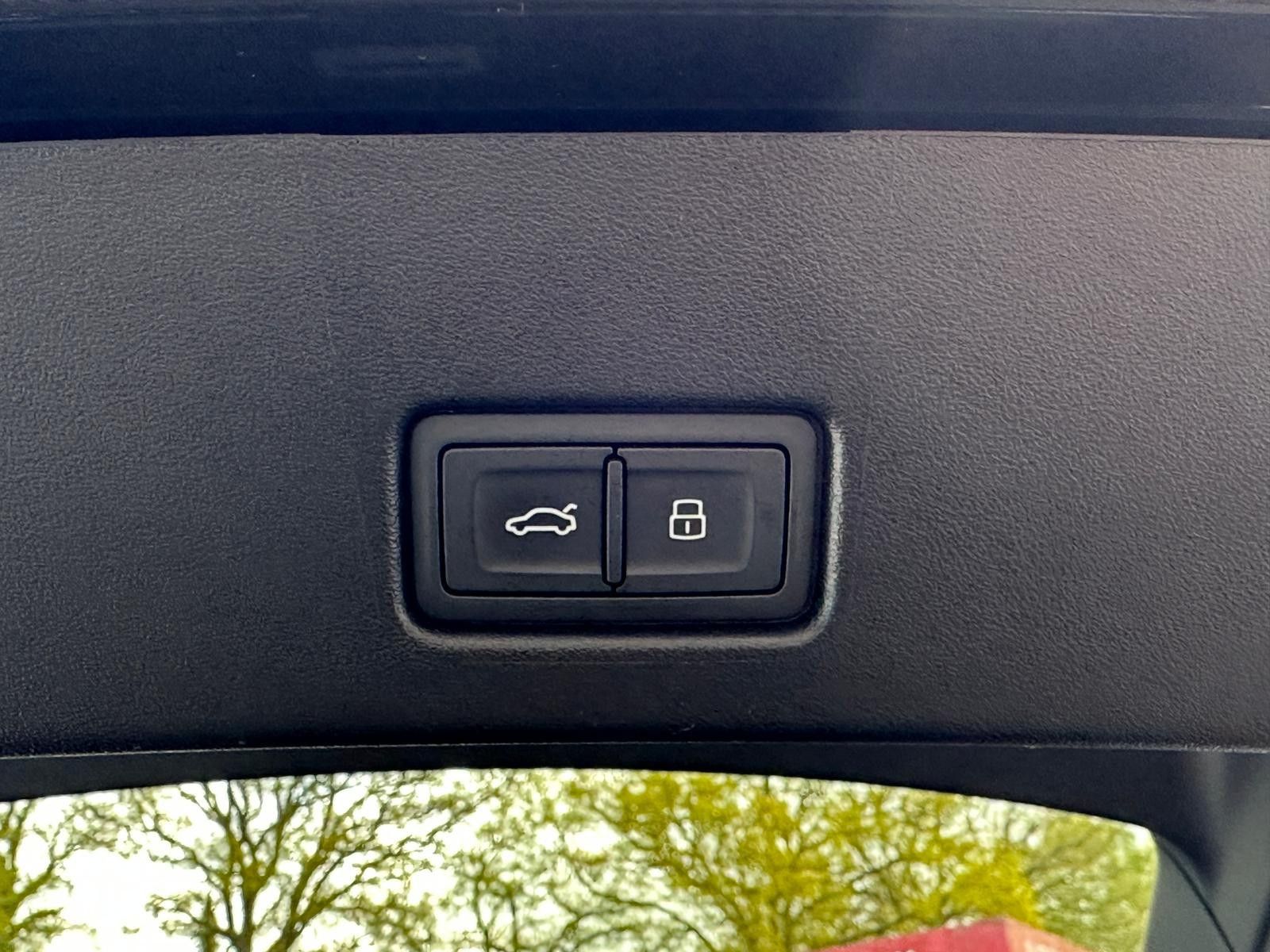 Audi Q4  e-tron 50 quattro*S-LINE* MATRIX/ACC/PANO/HUD