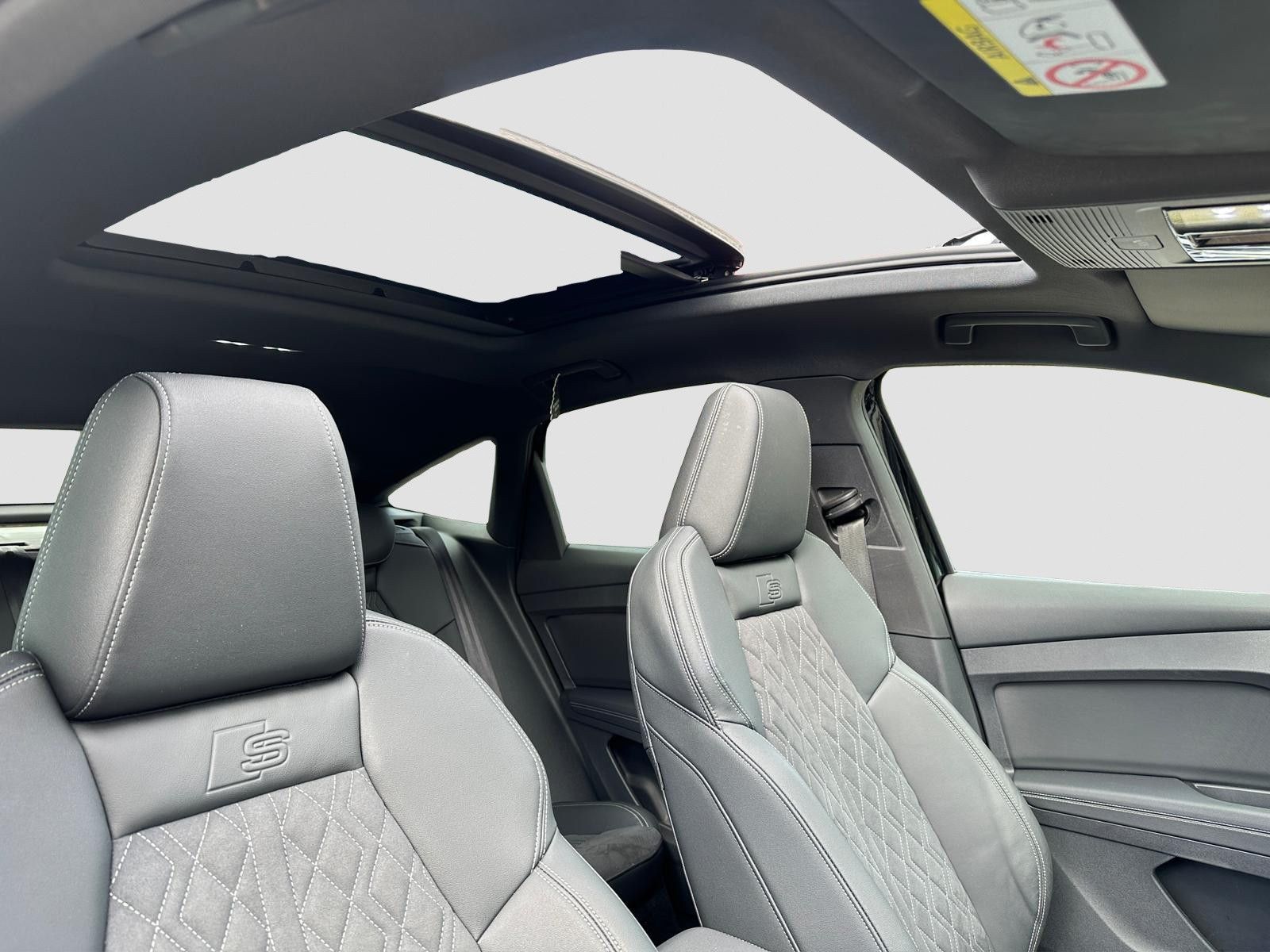 Audi Q4  e-tron 50 quattro*S-LINE* MATRIX/ACC/PANO/HUD