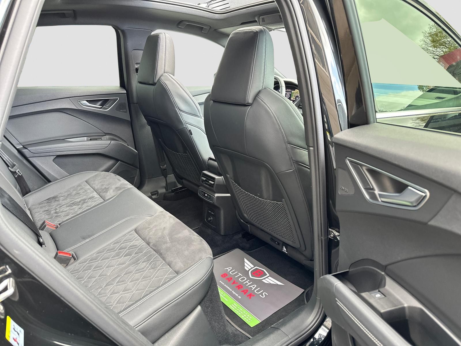 Audi Q4  e-tron 50 quattro*S-LINE* MATRIX/ACC/PANO/HUD