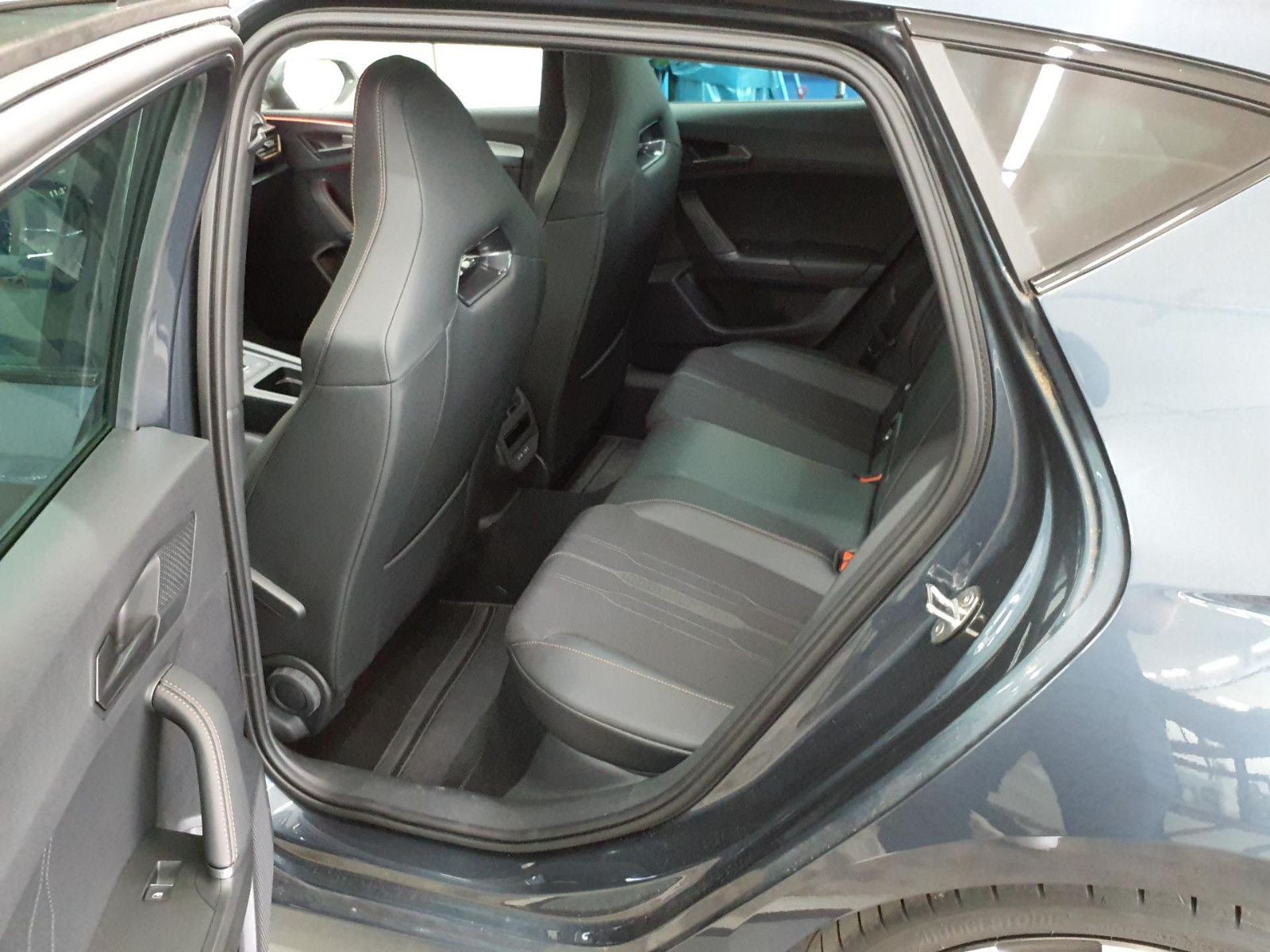 Cupra Leon VZ 1.4 TSI e-Hybrid*PANO*NAVI*LED*VIRTUAL*