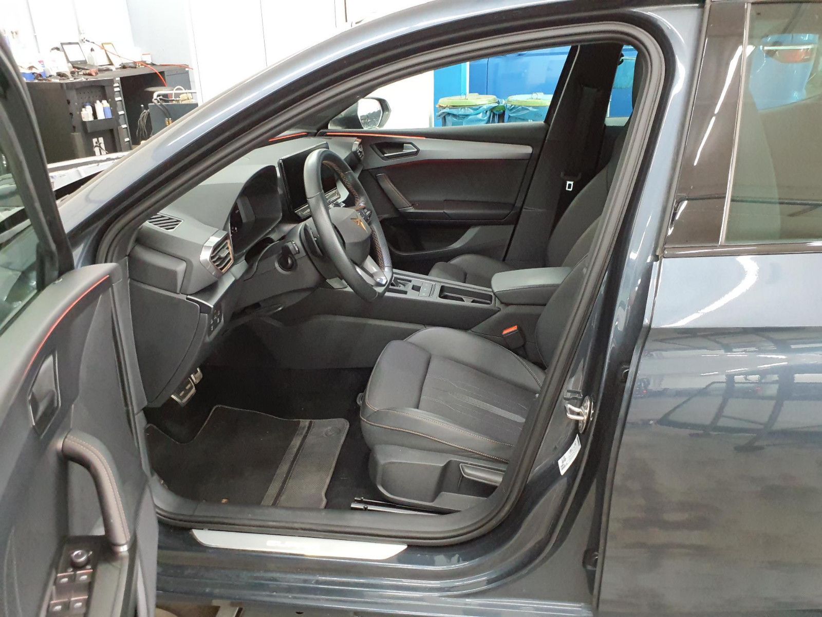 Cupra Leon VZ 1.4 TSI e-Hybrid*PANO*NAVI*LED*VIRTUAL*
