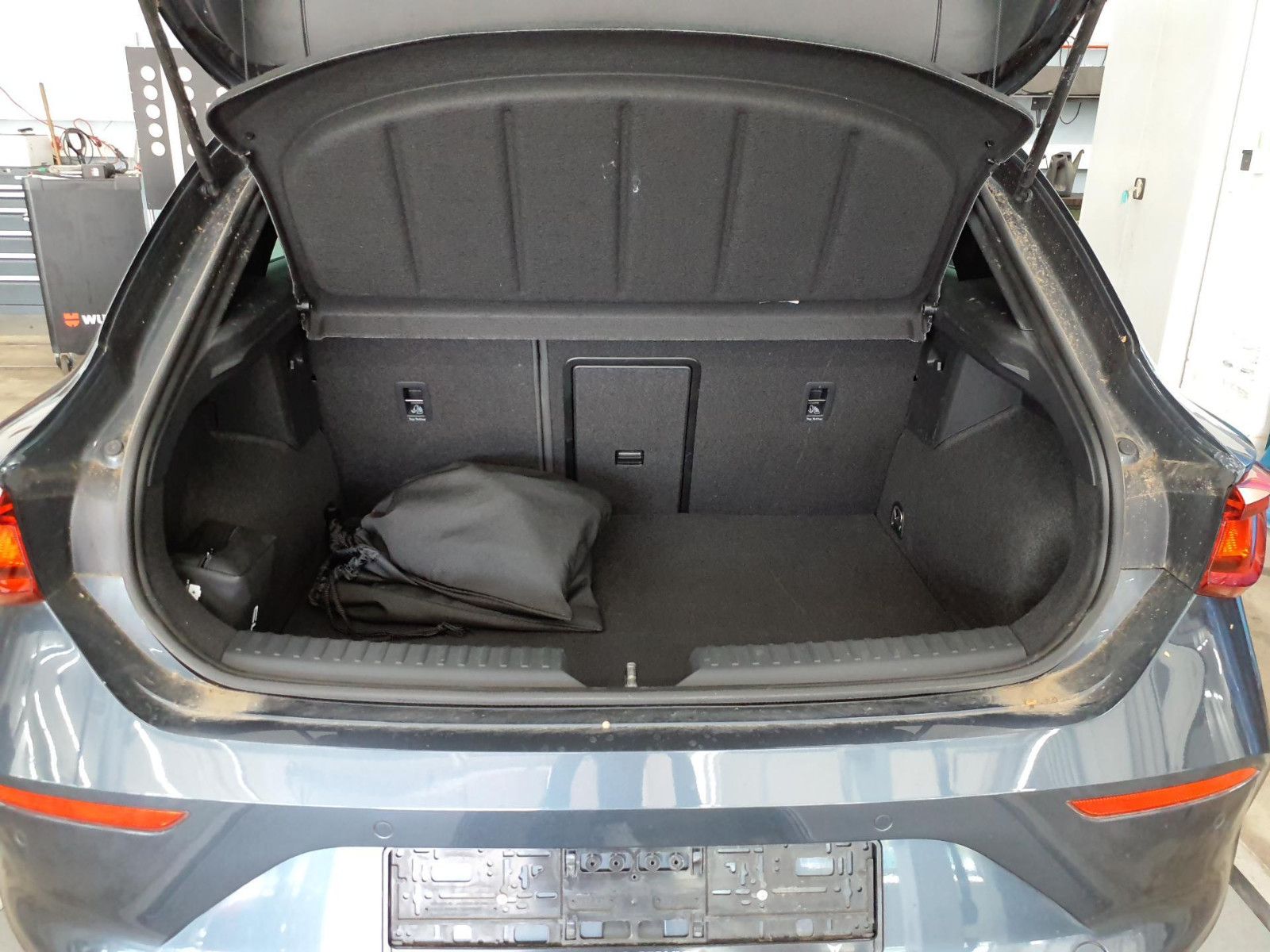 Cupra Leon VZ 1.4 TSI e-Hybrid*PANO*NAVI*LED*VIRTUAL*