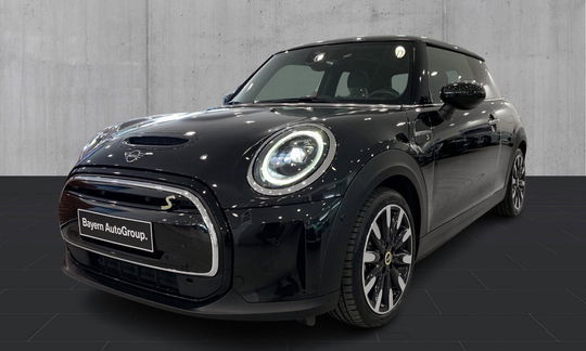 MINI Cooper SE  Maximise 3d