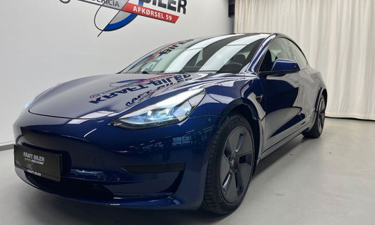 Tesla Model 3 Standard Range+ RWD 4d