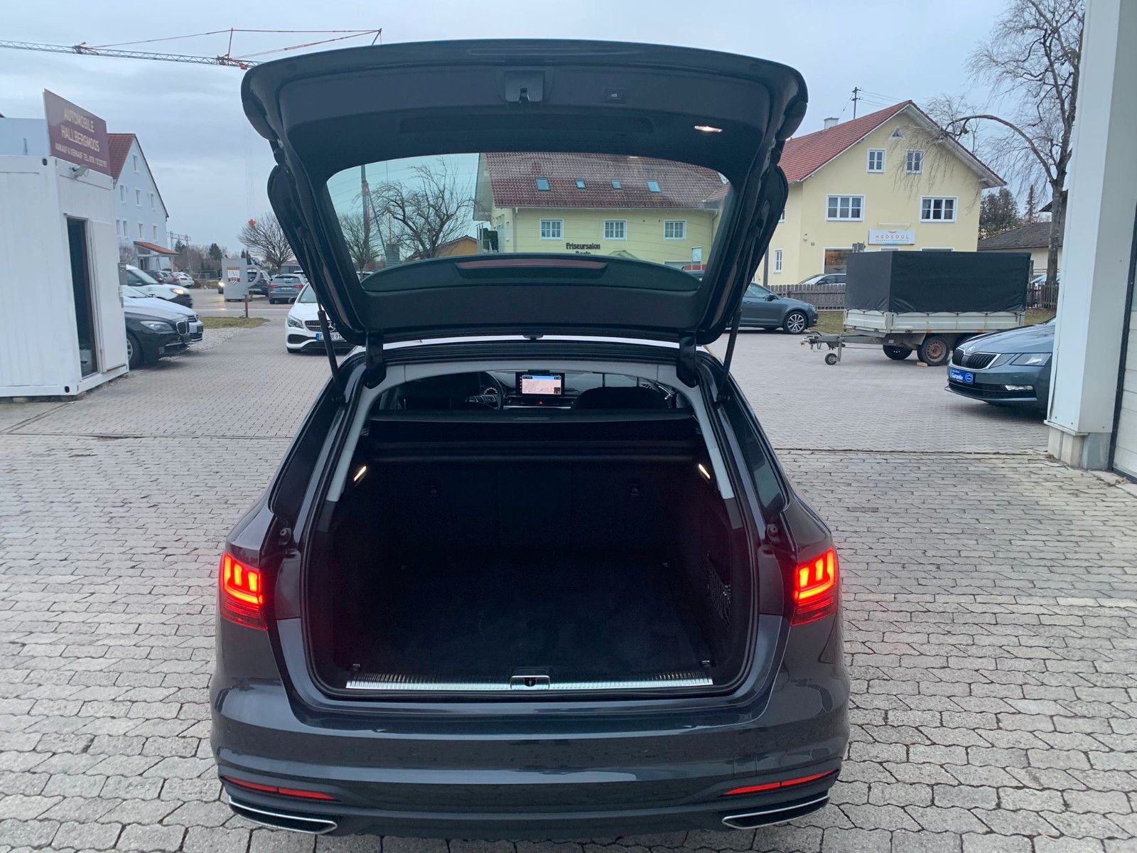 Audi A4 Avant 40TFSI*Vollleder*LED*SHZ*1Hand*Matrix