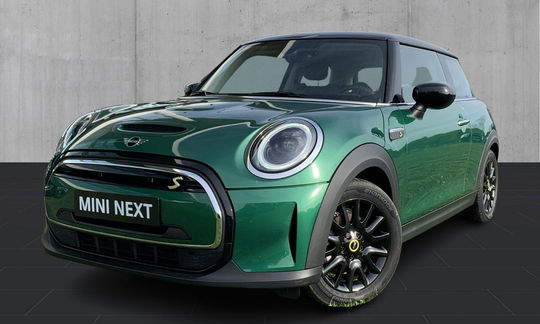 MINI Cooper SE  Essential 3d