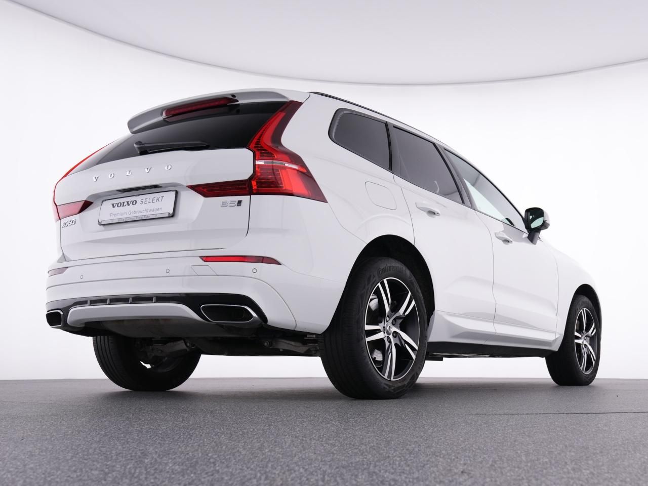 Volvo XC60 B5 Diesel R Design AWD Geartronic +LED+DAB+