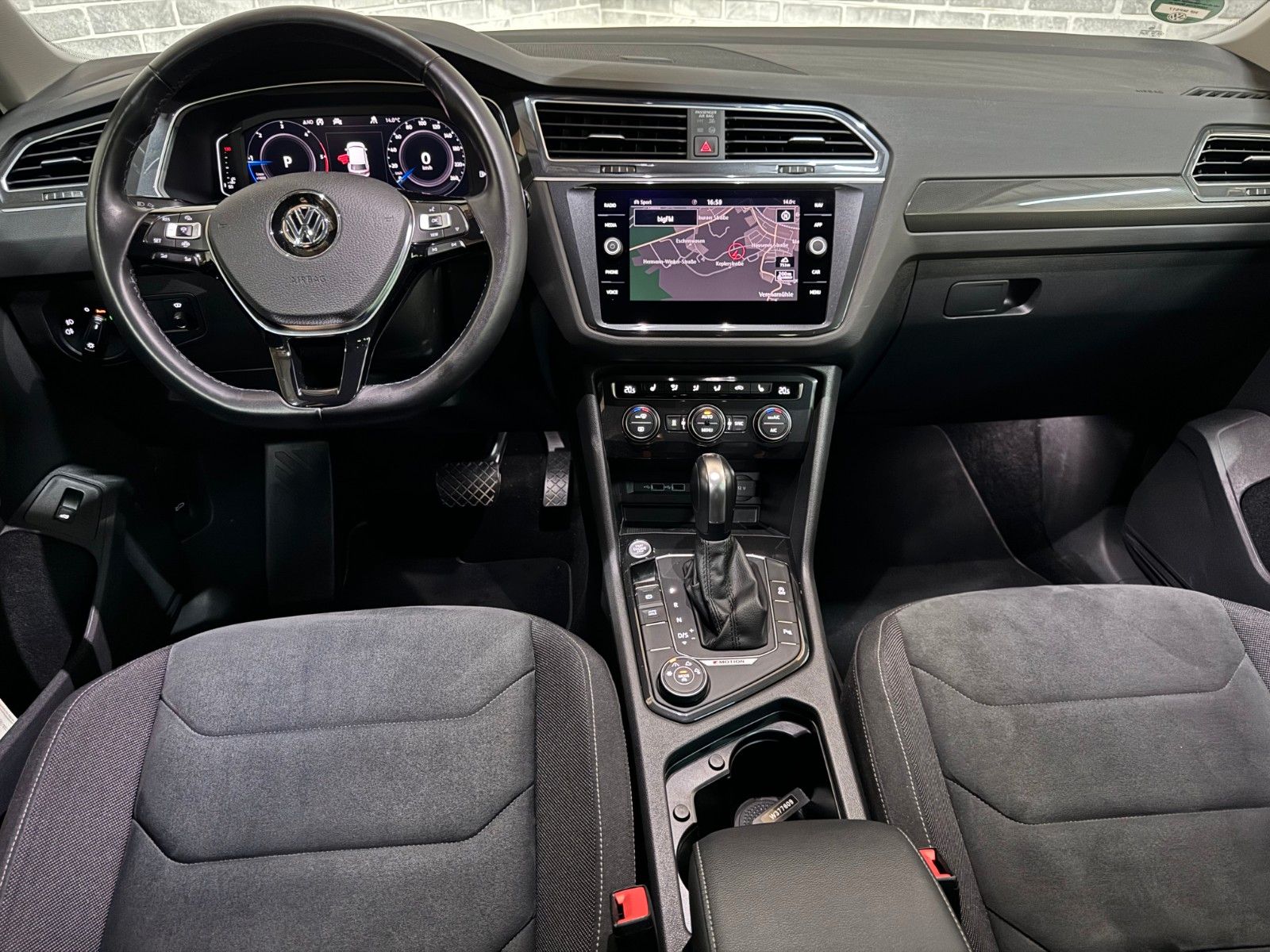 VW Tiguan Highline 2.0 TDI BMT/ 4Motion/R Line/AHK