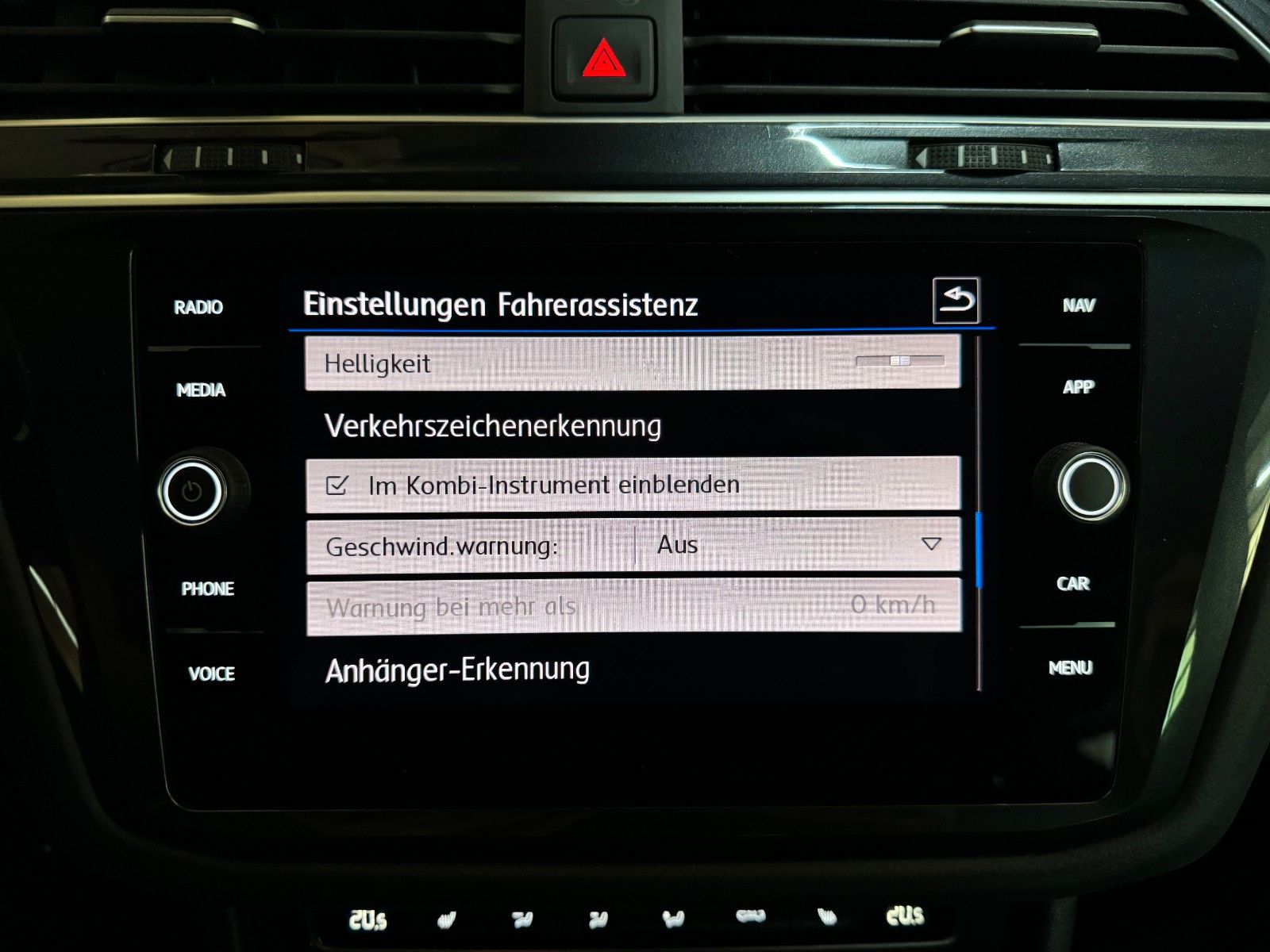 VW Tiguan Highline 2.0 TDI BMT/ 4Motion/R Line/AHK