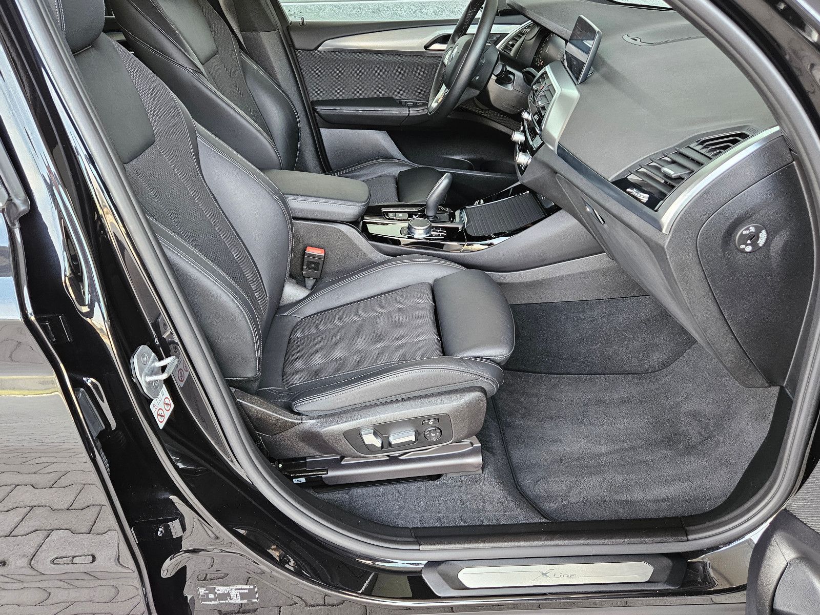 BMW X3 xDrive30e xLine 1Hand