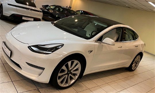 Tesla Model 3 LR+Leder weiß+19Zoll+ohne Nachlackierung