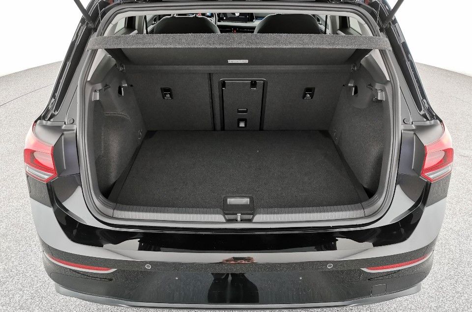 VW Golf 1.5 TSI 131PS Life ACC/APP/LED/NAVI/RFK/SHZ