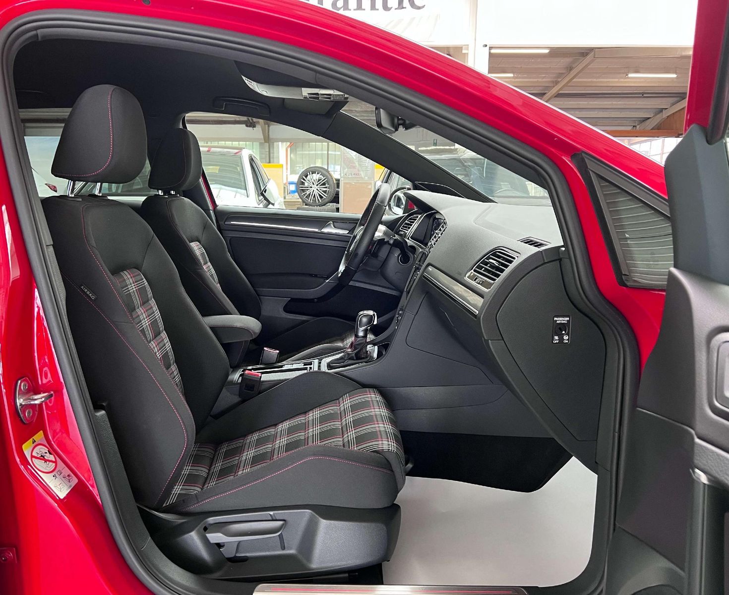 VW Golf GTI GTI Performance BMT*Kamera*ACC*Spurhalt