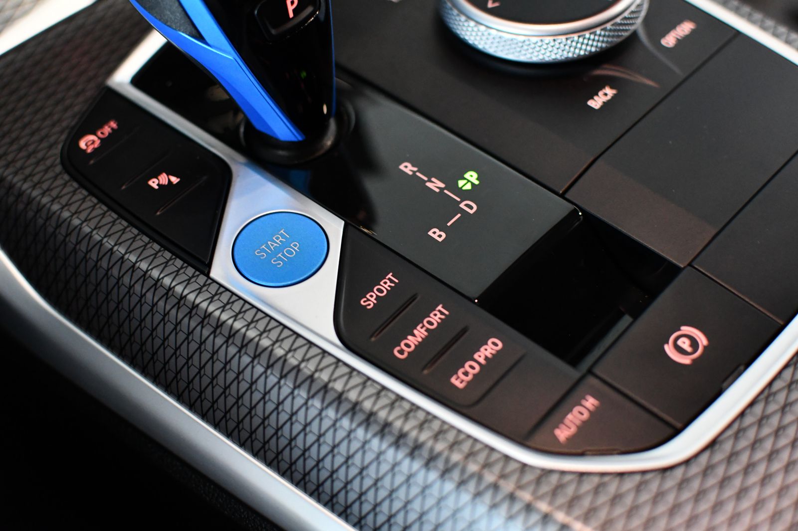 BMW i4 35 eDrive M Sport HUD ACC PDC Kamera SHZ