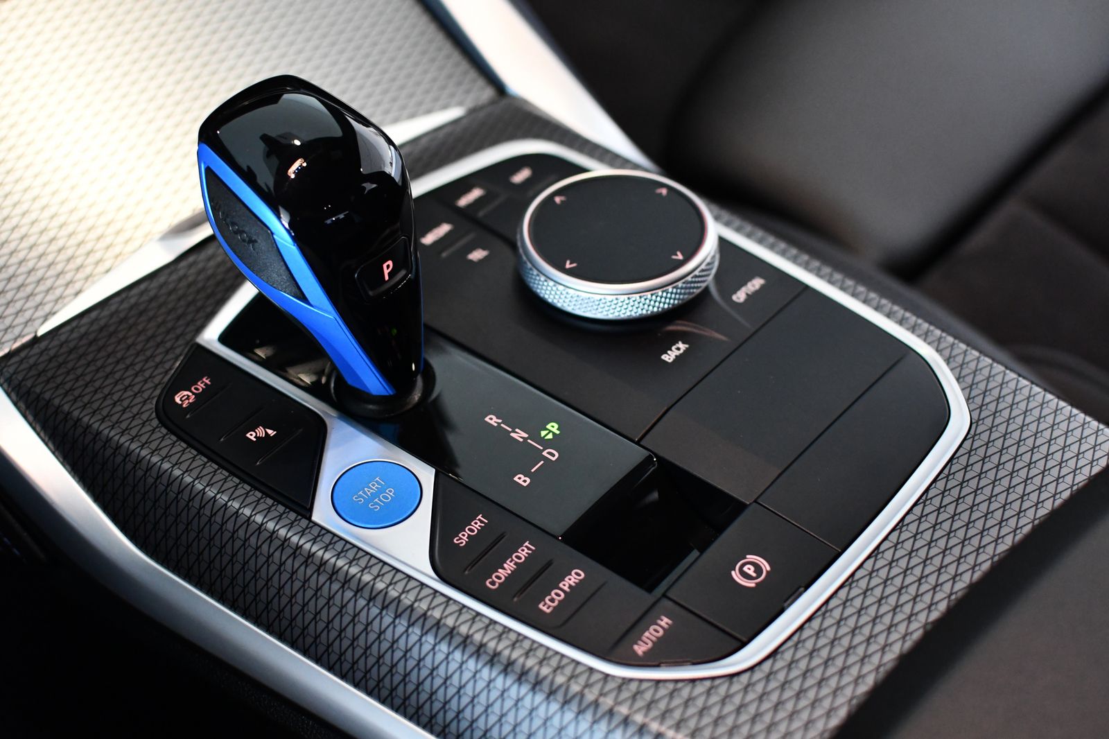 BMW i4 35 eDrive M Sport HUD ACC PDC Kamera SHZ