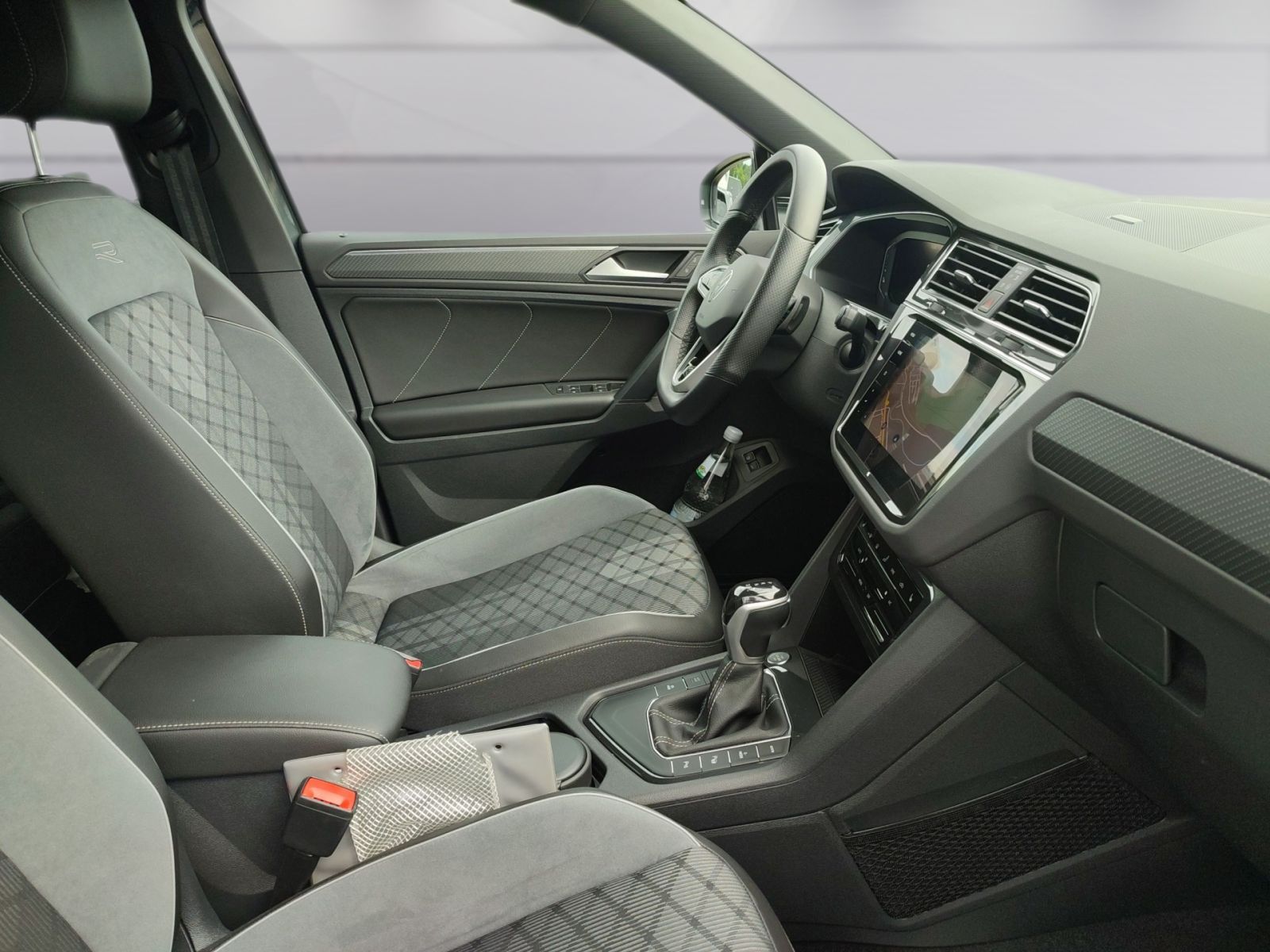 VW Tiguan 1.4 eHybrid DSG R-Line*AHK*IQ.LIGHT*