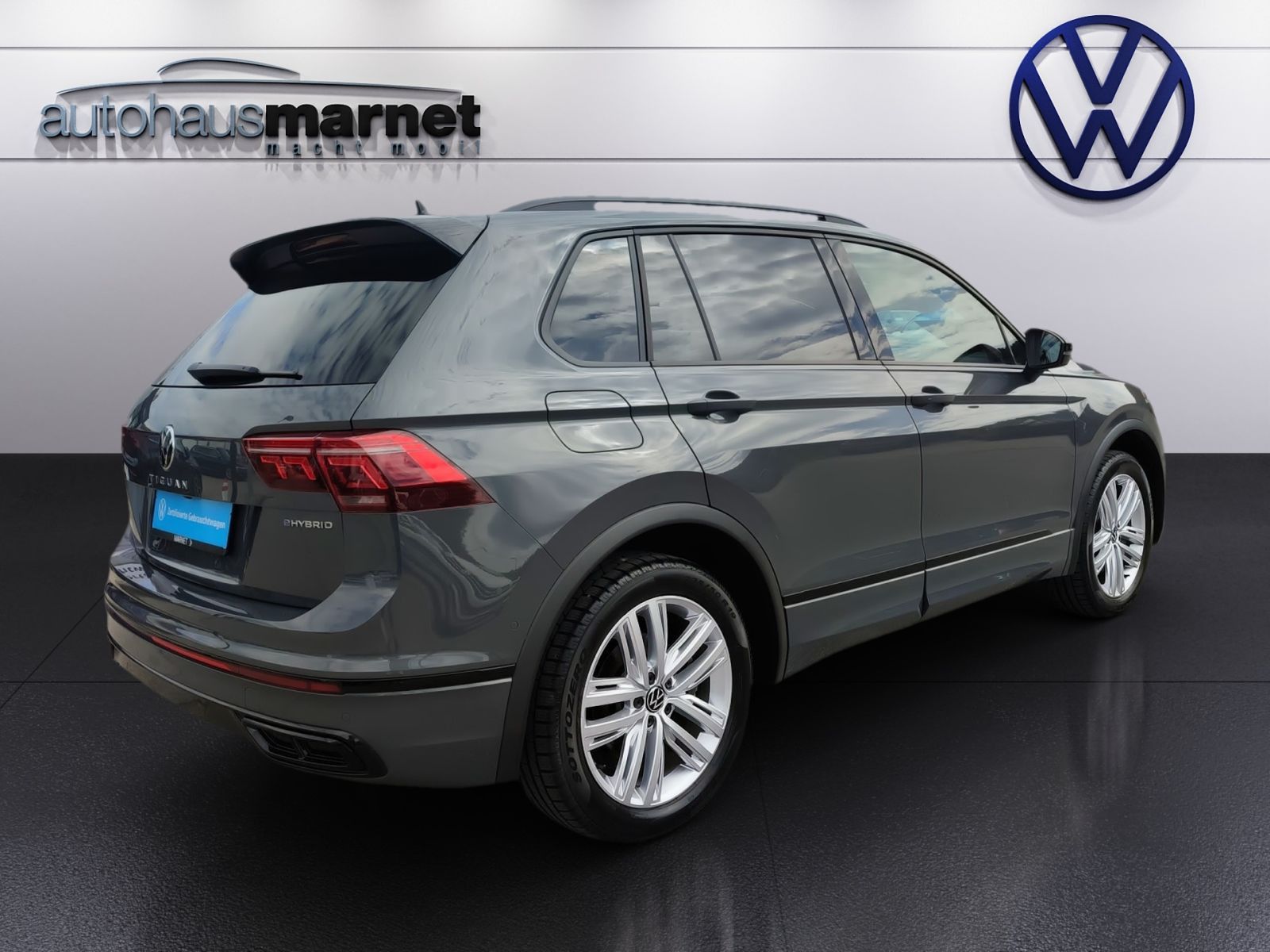 VW Tiguan 1.4 eHybrid DSG R-Line*AHK*IQ.LIGHT*