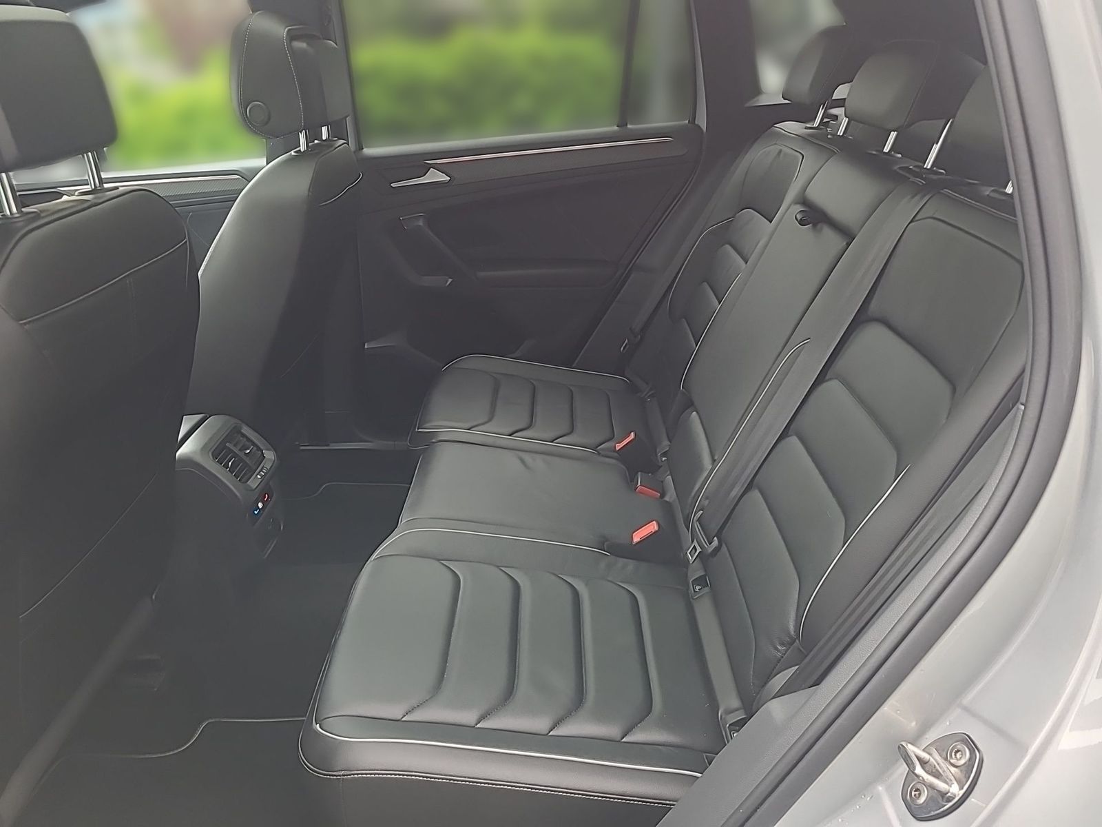 VW Tiguan 2.0 TSI R-Line 4Motion HeadUp Panodach