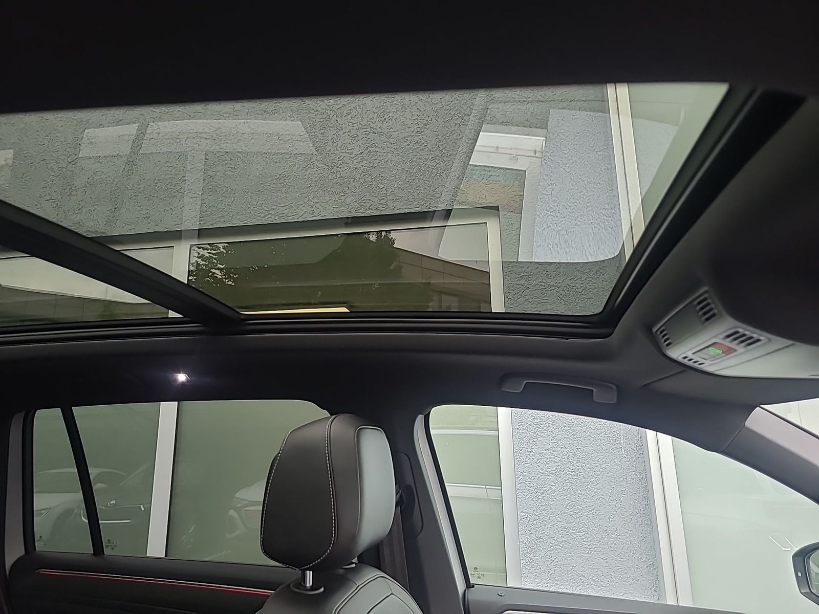 VW Tiguan 2.0 TSI R-Line 4Motion HeadUp Panodach