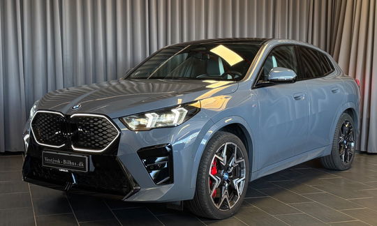 BMW iX2 xDrive30 Fully Charged M-Sport 5d