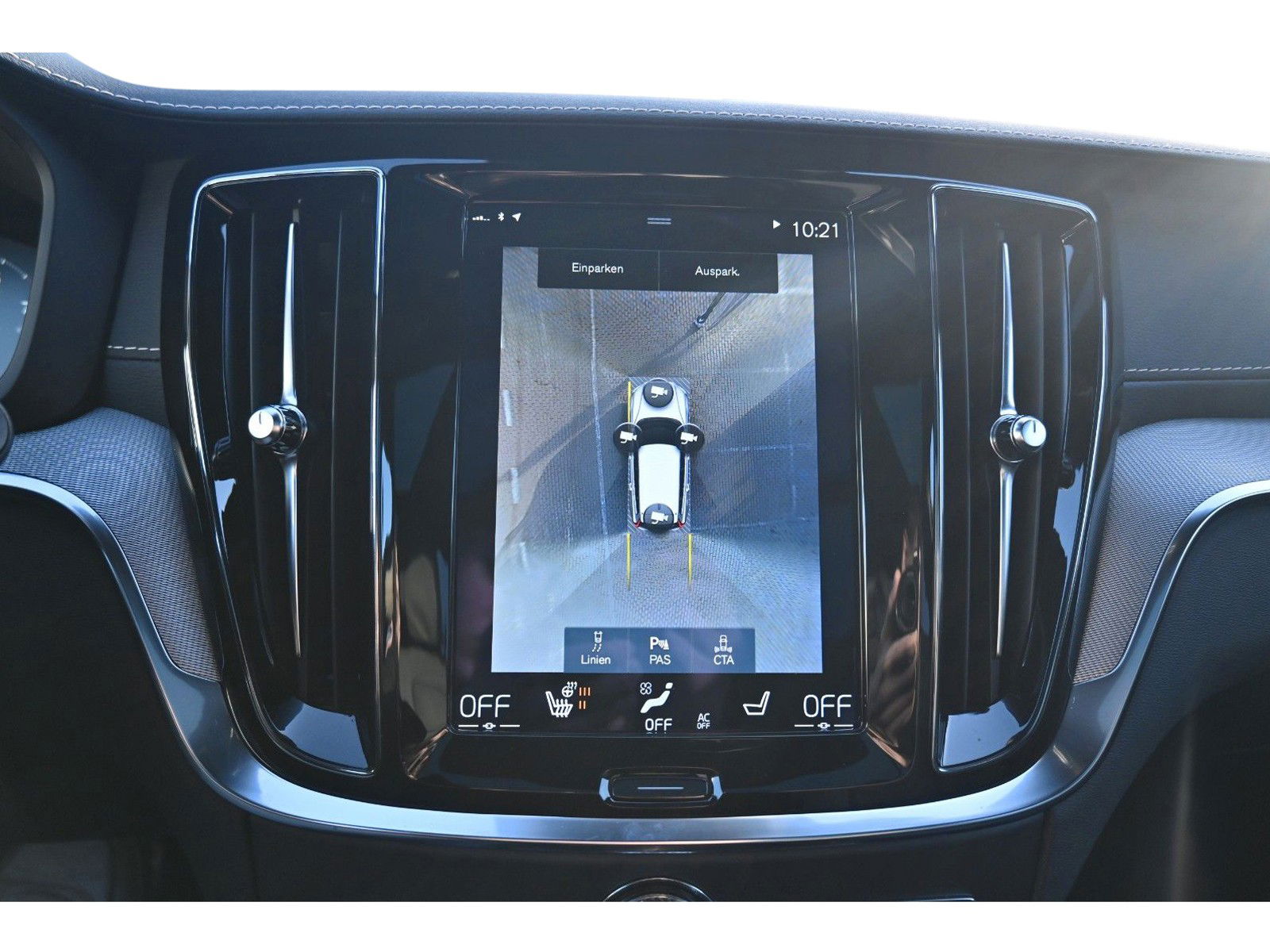 Volvo V60 Kombi R-Design Recharge Plug-In Hybrid AWD