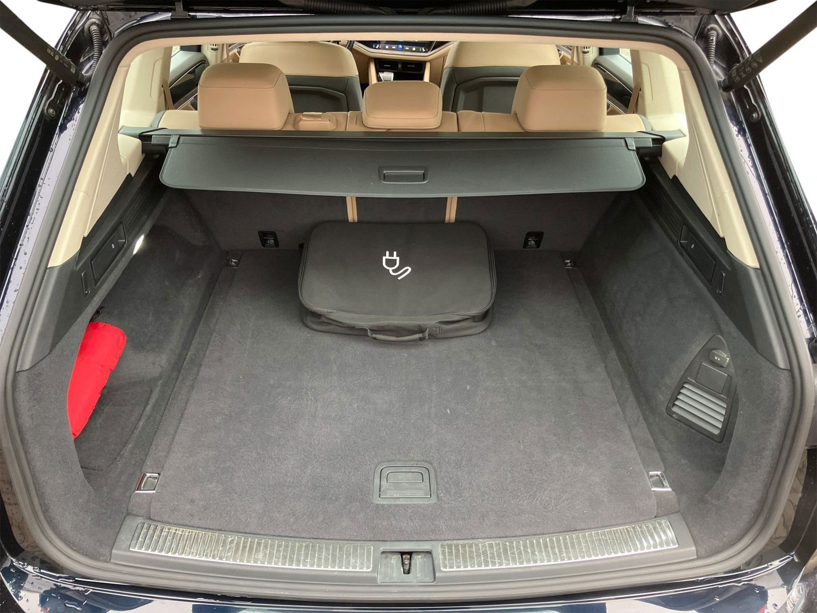 VW Touareg III 3.0 V6 TSI - 381 hk eHybrid 4MOTION Tiptronic