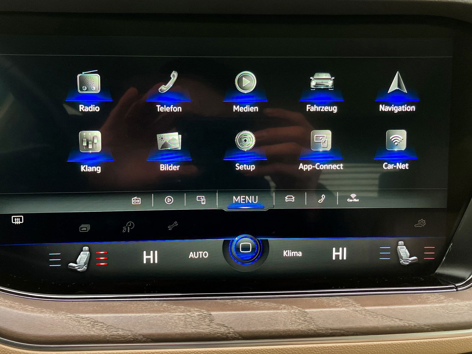 VW Touareg III 3.0 V6 TSI - 381 hk eHybrid 4MOTION Tiptronic