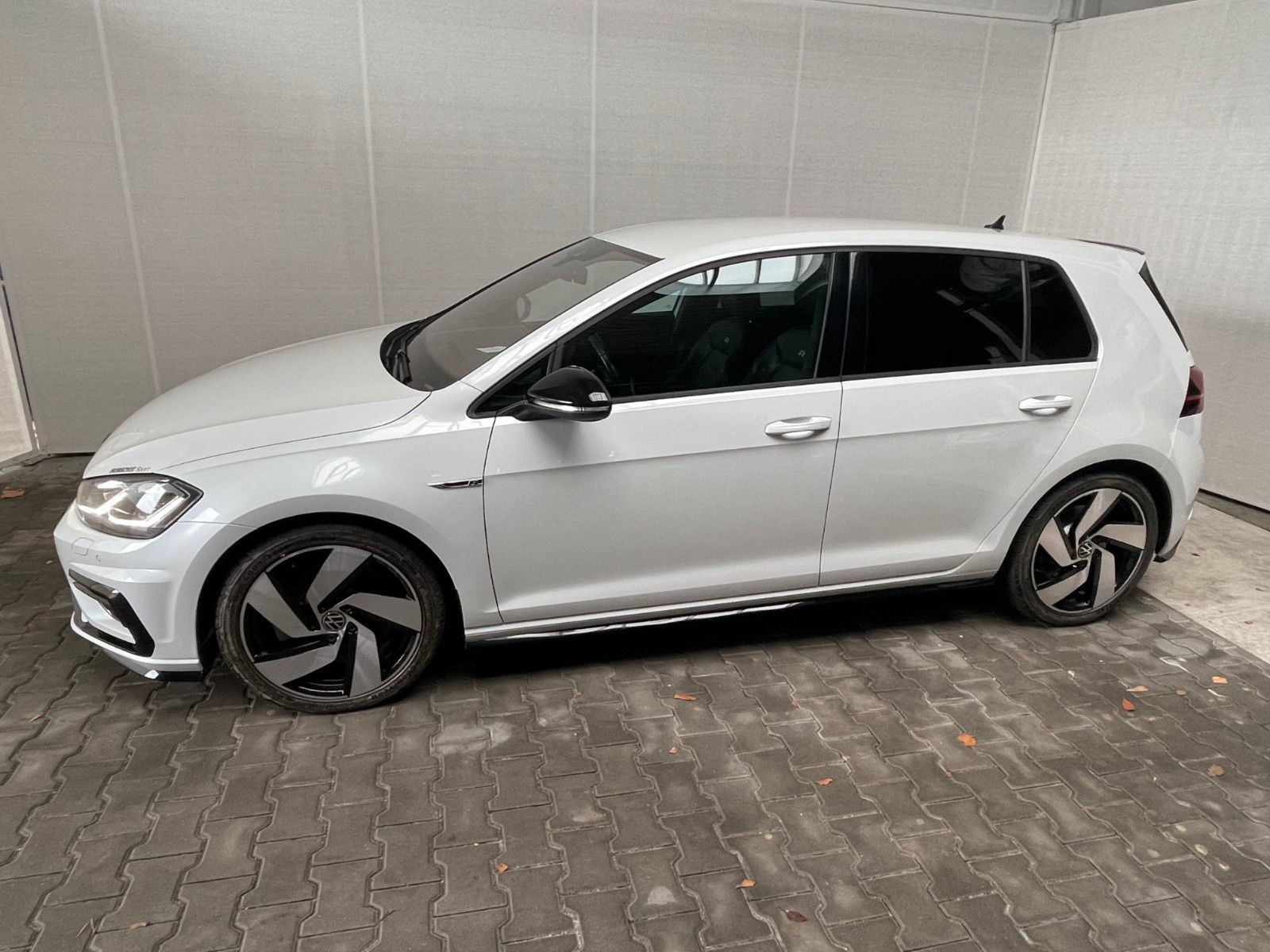 VW Golf VII 2.0 R DSG R-Per4mance LEDer ACC DCC SHZ