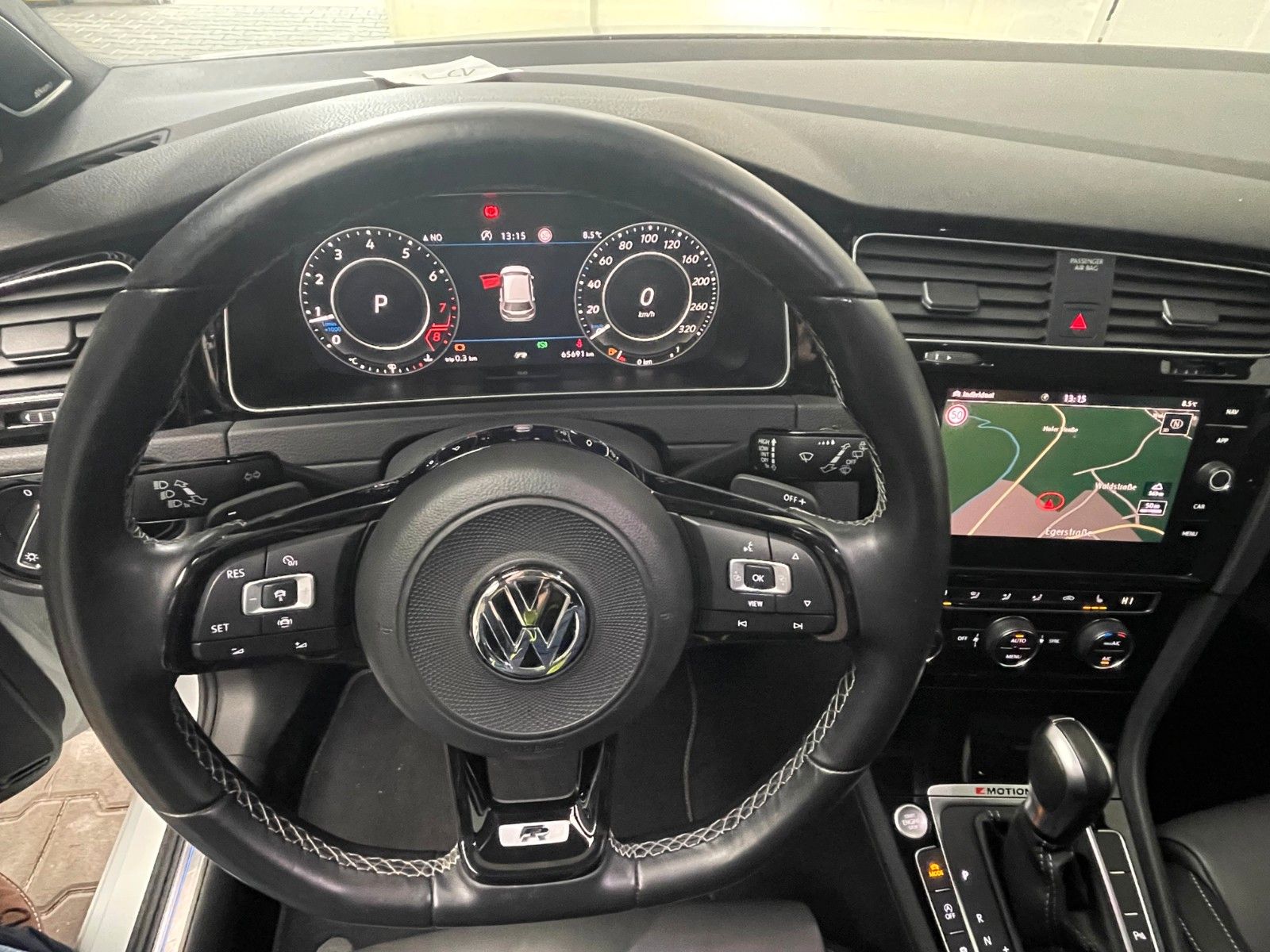 VW Golf VII 2.0 R DSG R-Per4mance LEDer ACC DCC SHZ