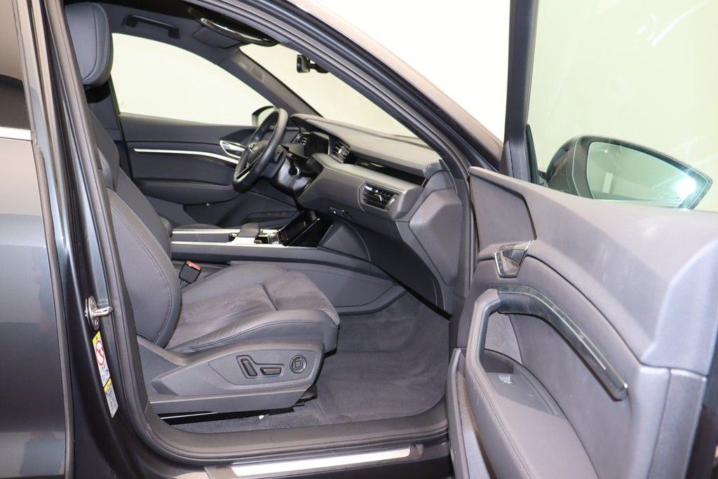 Audi e-tron 55 quattro Matrix Navi B&O