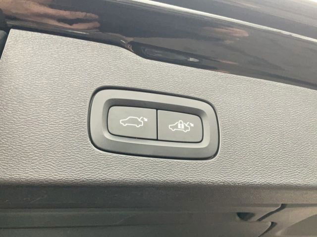 Volvo V60 Cross Country 2.0 B4