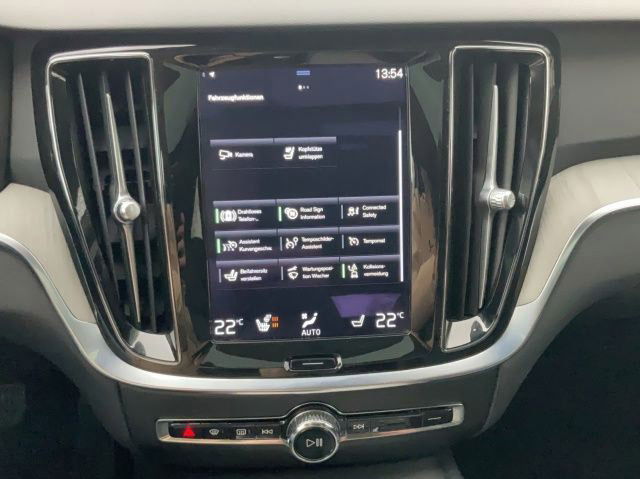 Volvo V60 Cross Country 2.0 B4