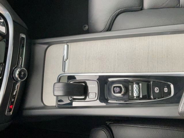 Volvo V60 Cross Country 2.0 B4
