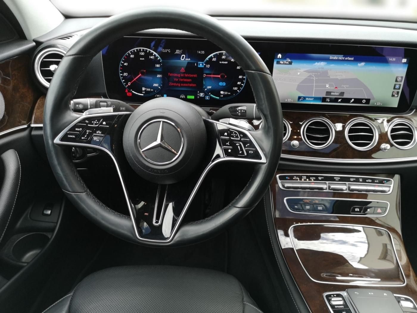 Mercedes E300 de 4M T **Avantgarde*HUD*Distronic*Kamera*