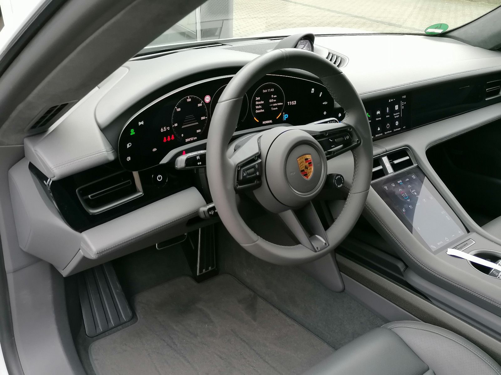 Porsche Taycan Turbo S Cross Turismo Voll NP:236000