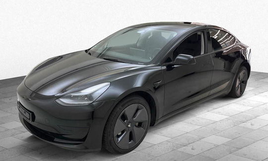 Tesla Model 3 AMD Ryzen computer - fyr, adaptiv fartpilot!